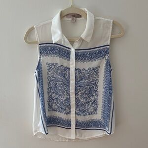 Forever 21 White and Blue Sleeveless Button Down Shirt